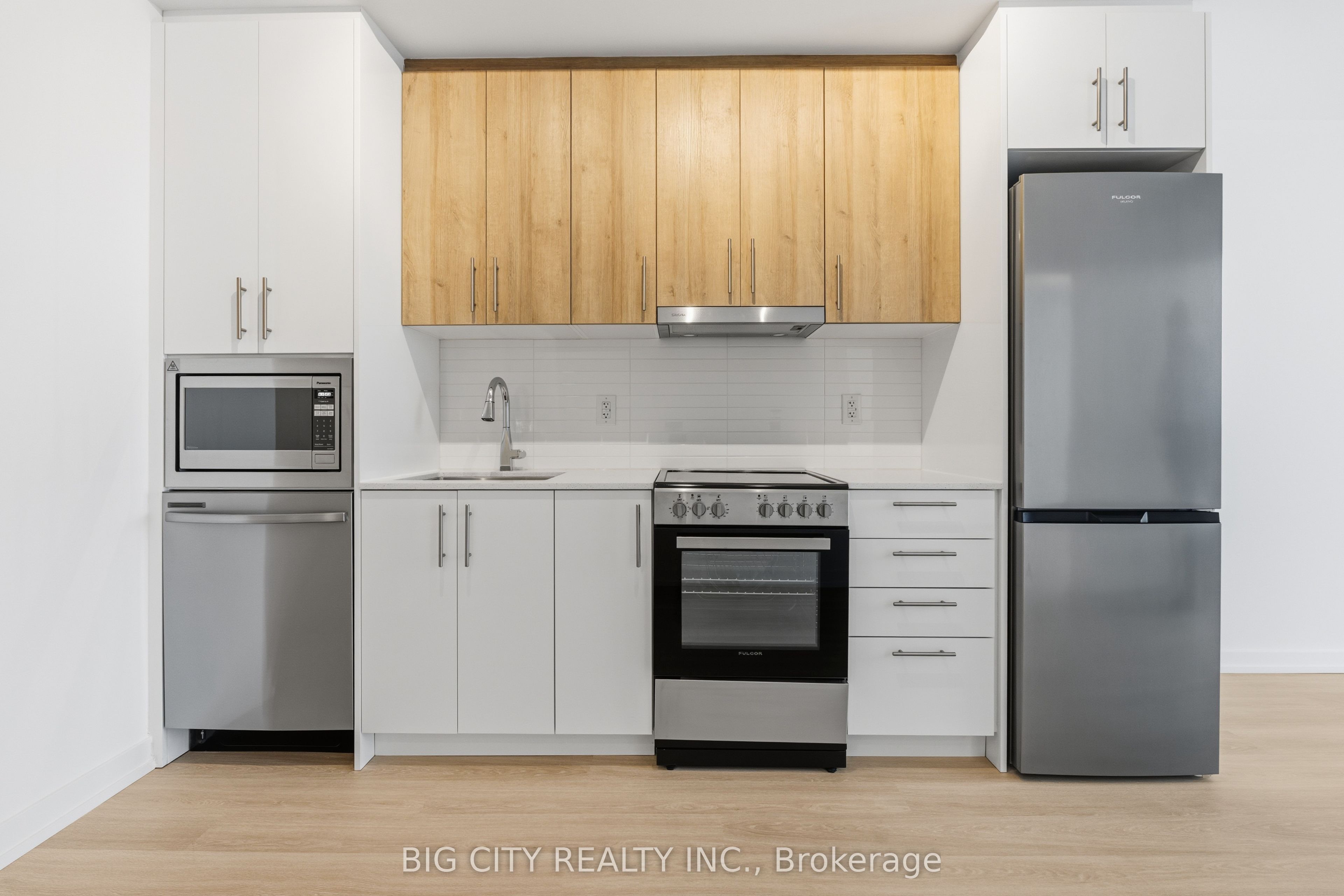 9751 Markham Road 532