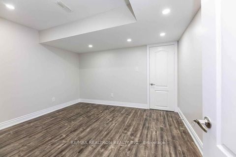 34 Haywood Drive Basement Brampton ON L6X 0W3