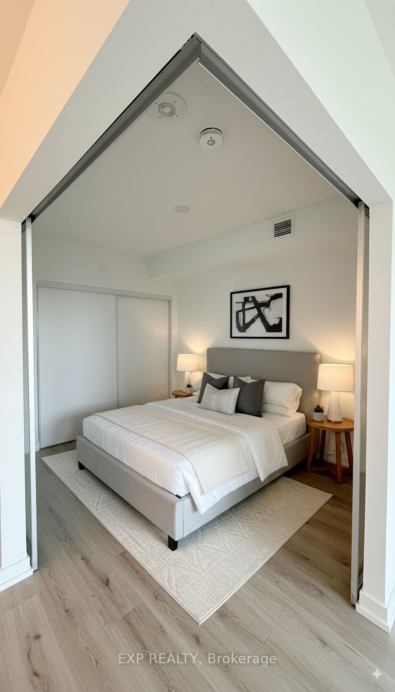 395 Bloor Street E 3306