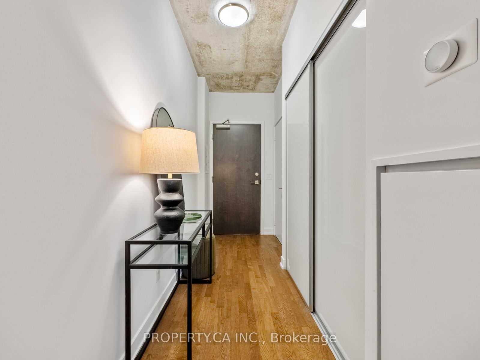 20 Minowan Miikan Lane 729