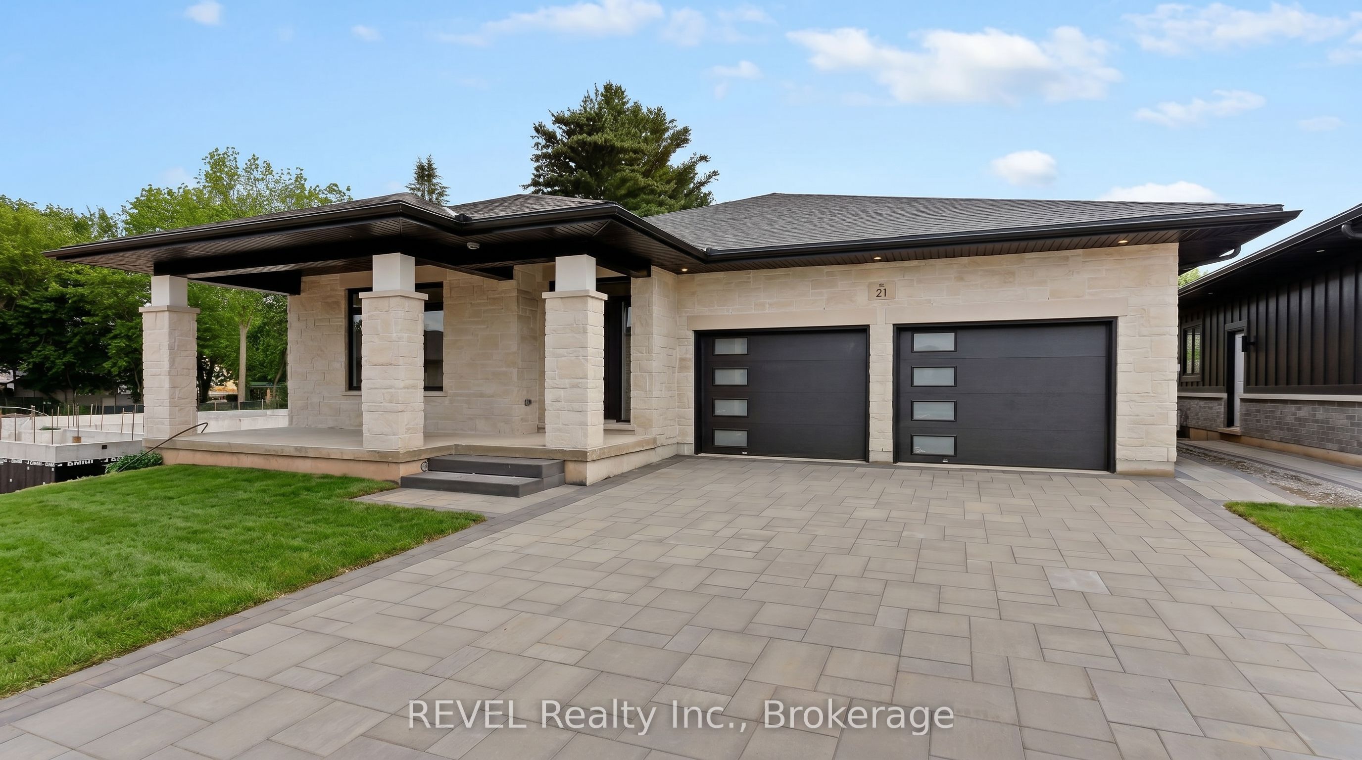 23 Accursi Crescent