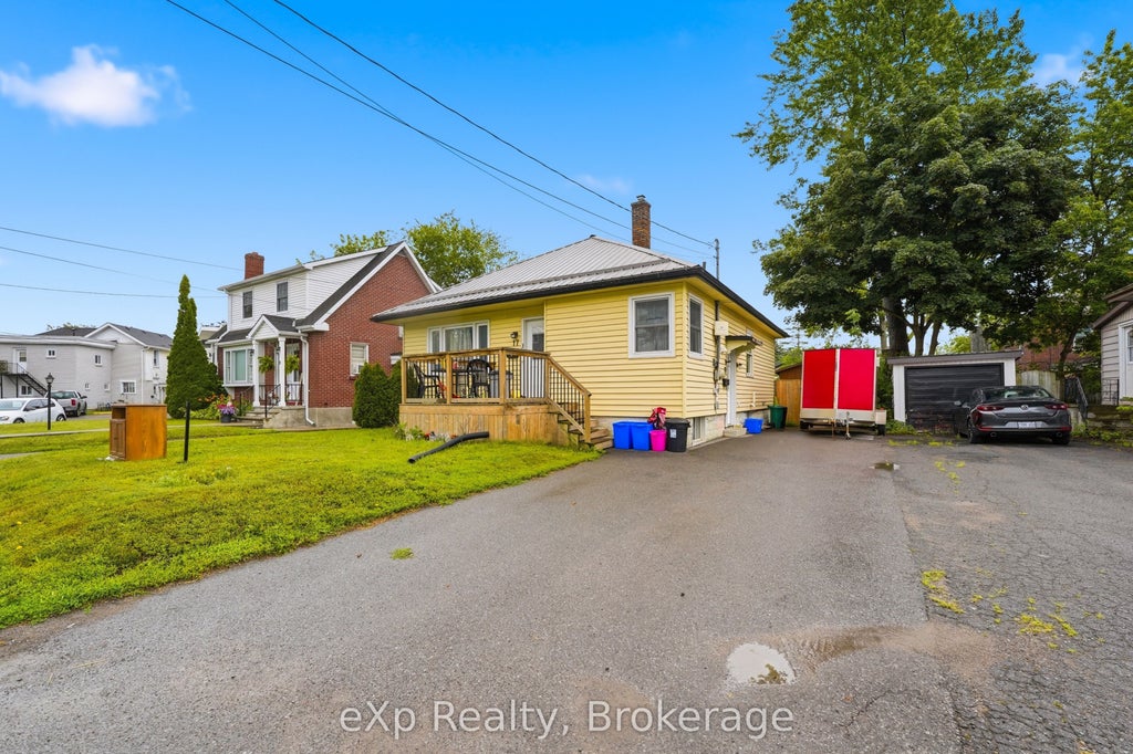 Photo of 17 Burton Street, Belleville, ON K8P 1E5 (MLS # X13529872)