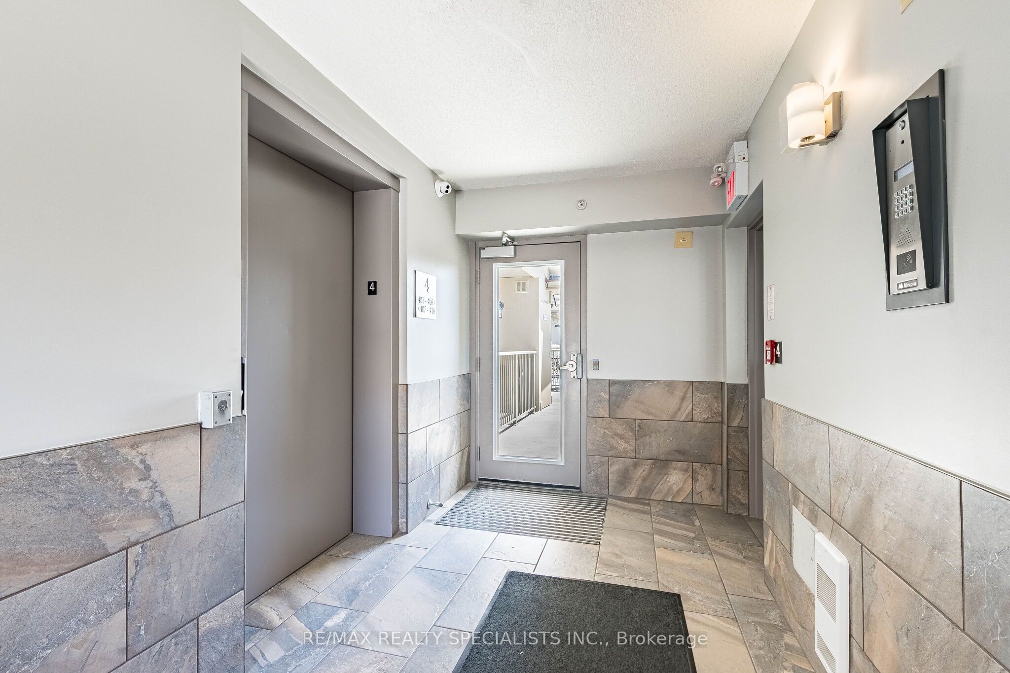 1480 Bishops Gate 406