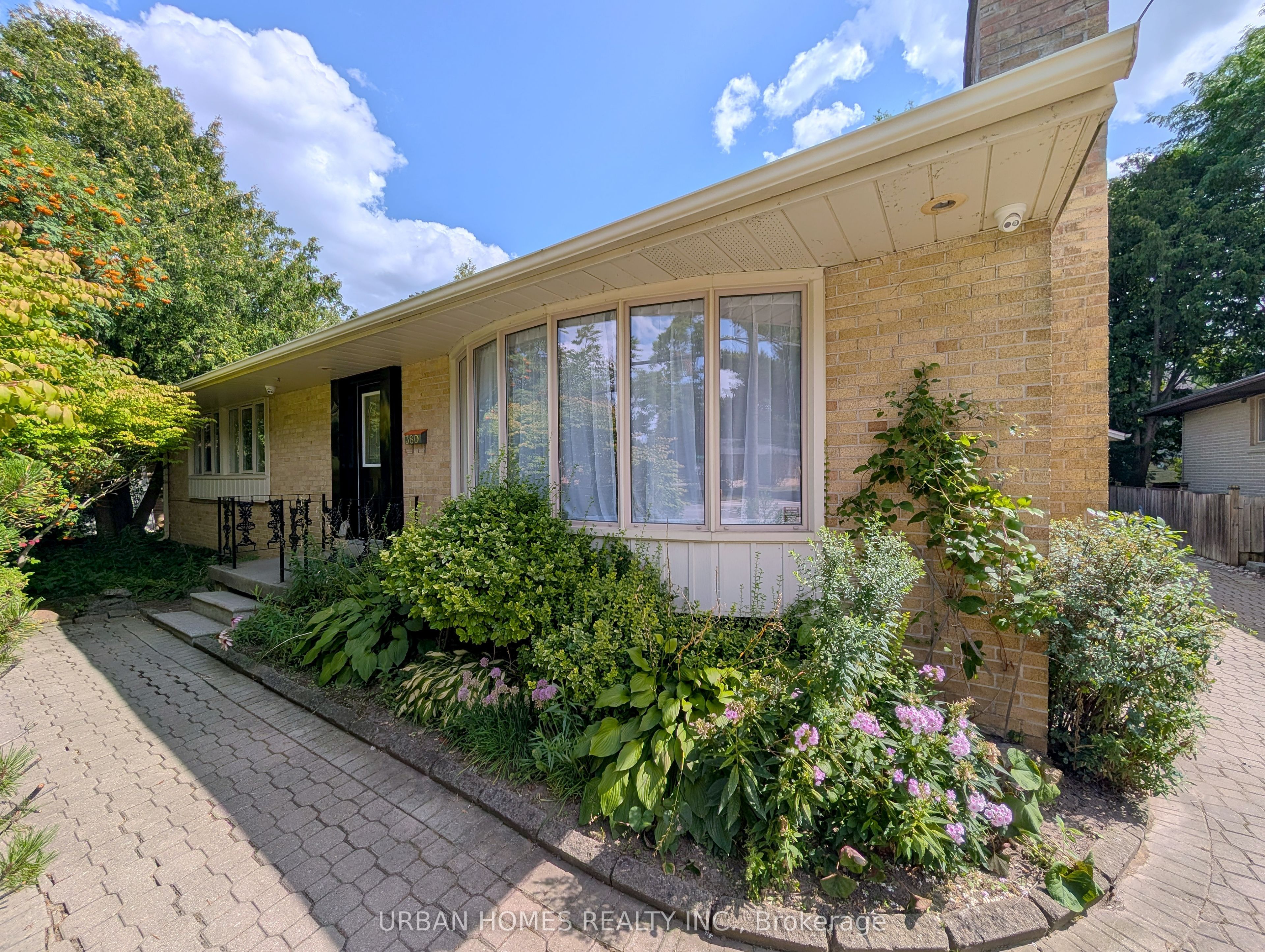 380 Mill Street