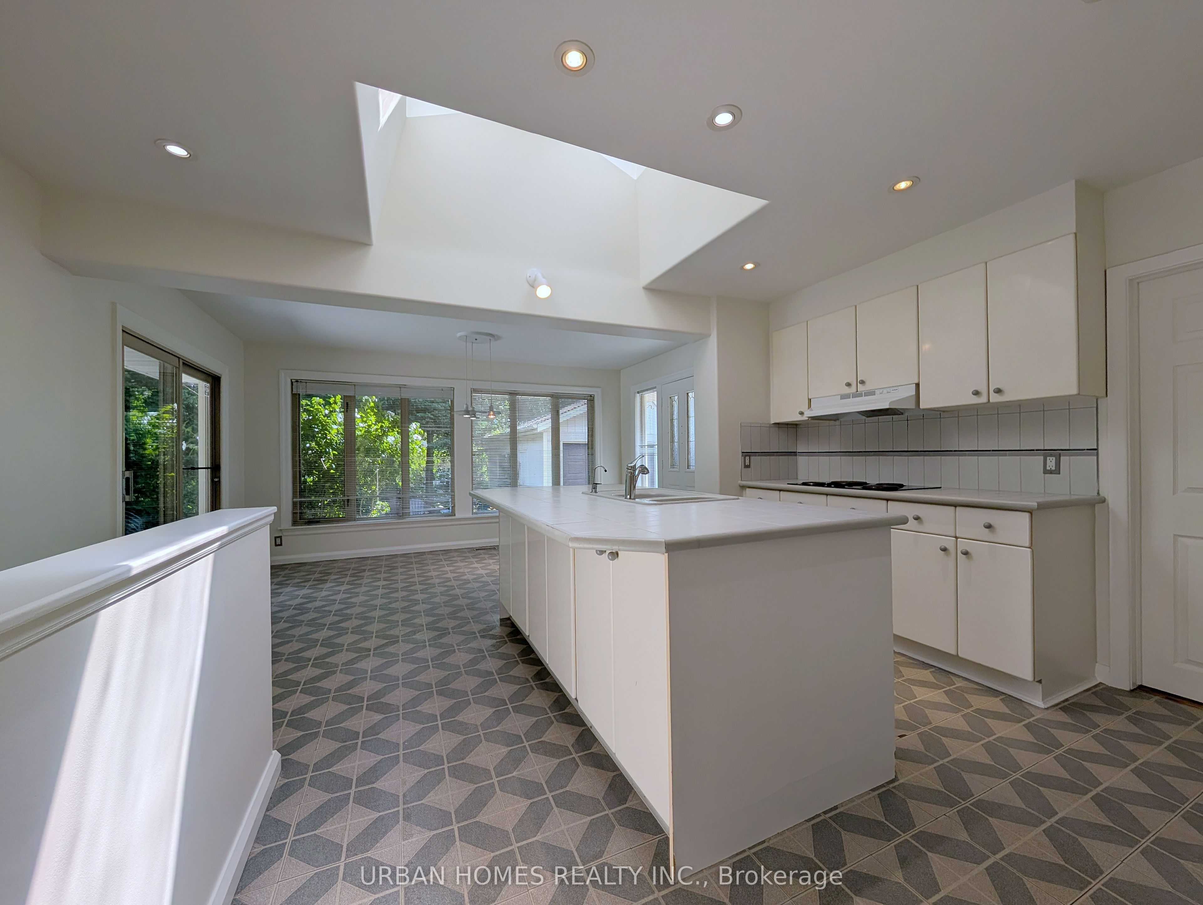 380 Mill Street