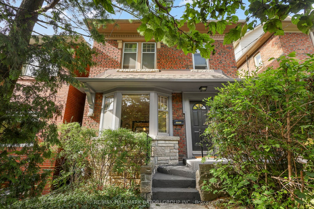 Photo of 430 Roselawn Avenue, Toronto, ON M5N 1J8 (MLS # C13764432)