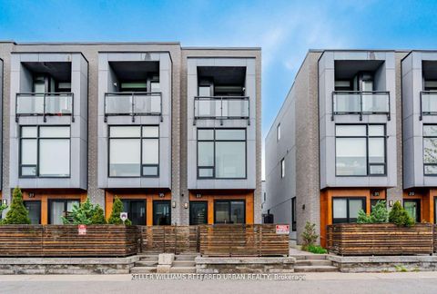 33 Achtman Lane Toronto ON M6G 4C5