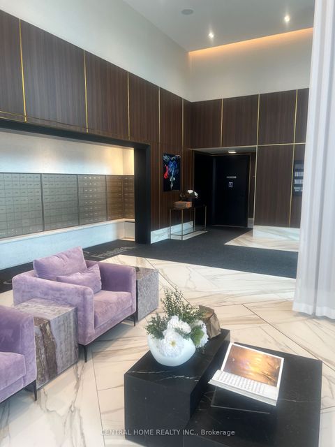 2343 KHALSA Gate 718 Oakville ON L6M 5R6