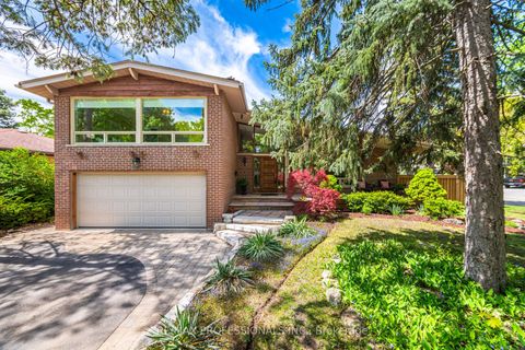 8 Silverthorne Bush Drive Toronto ON M9C 2X5