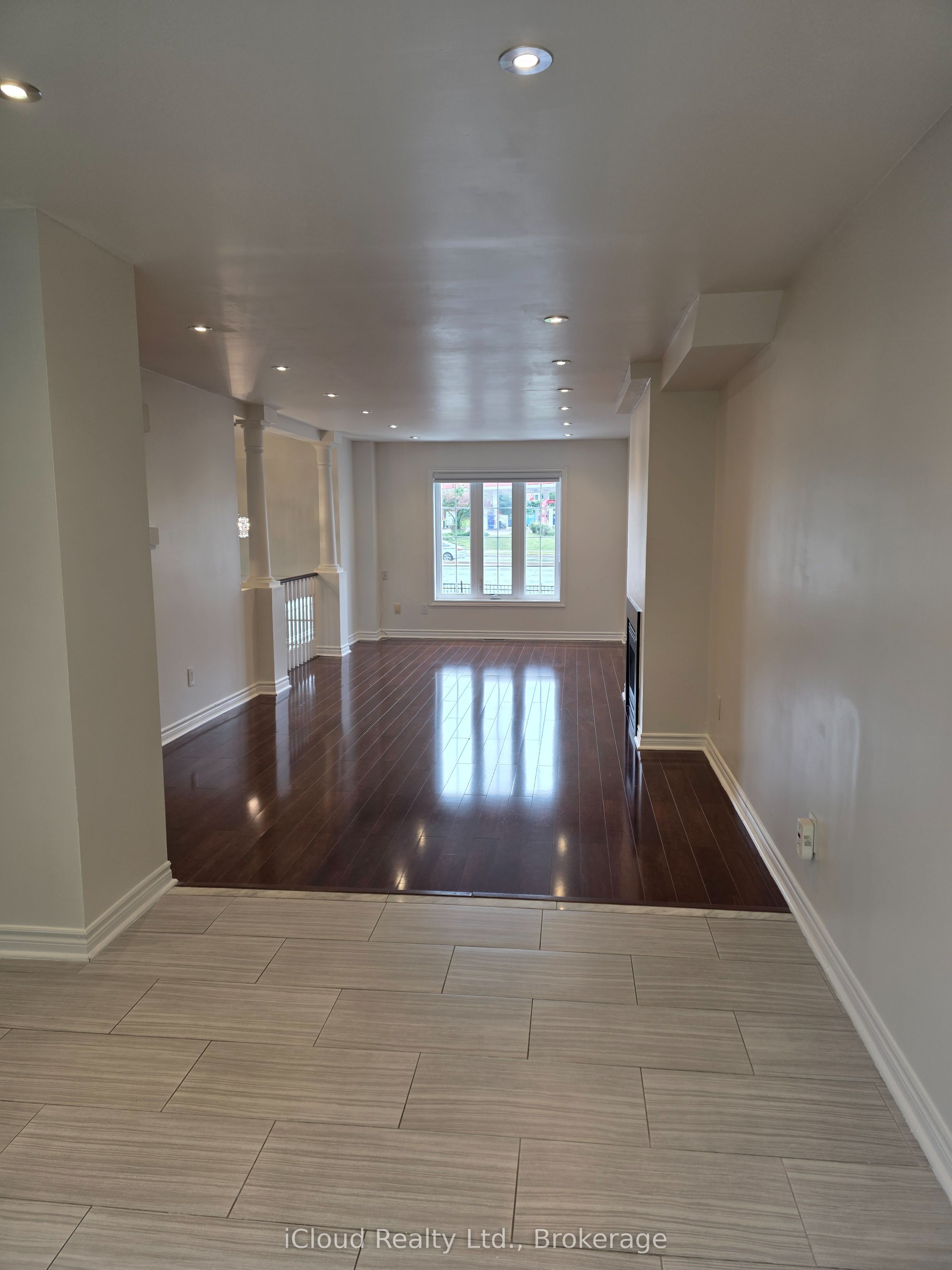 2398 Britannia Road W 68