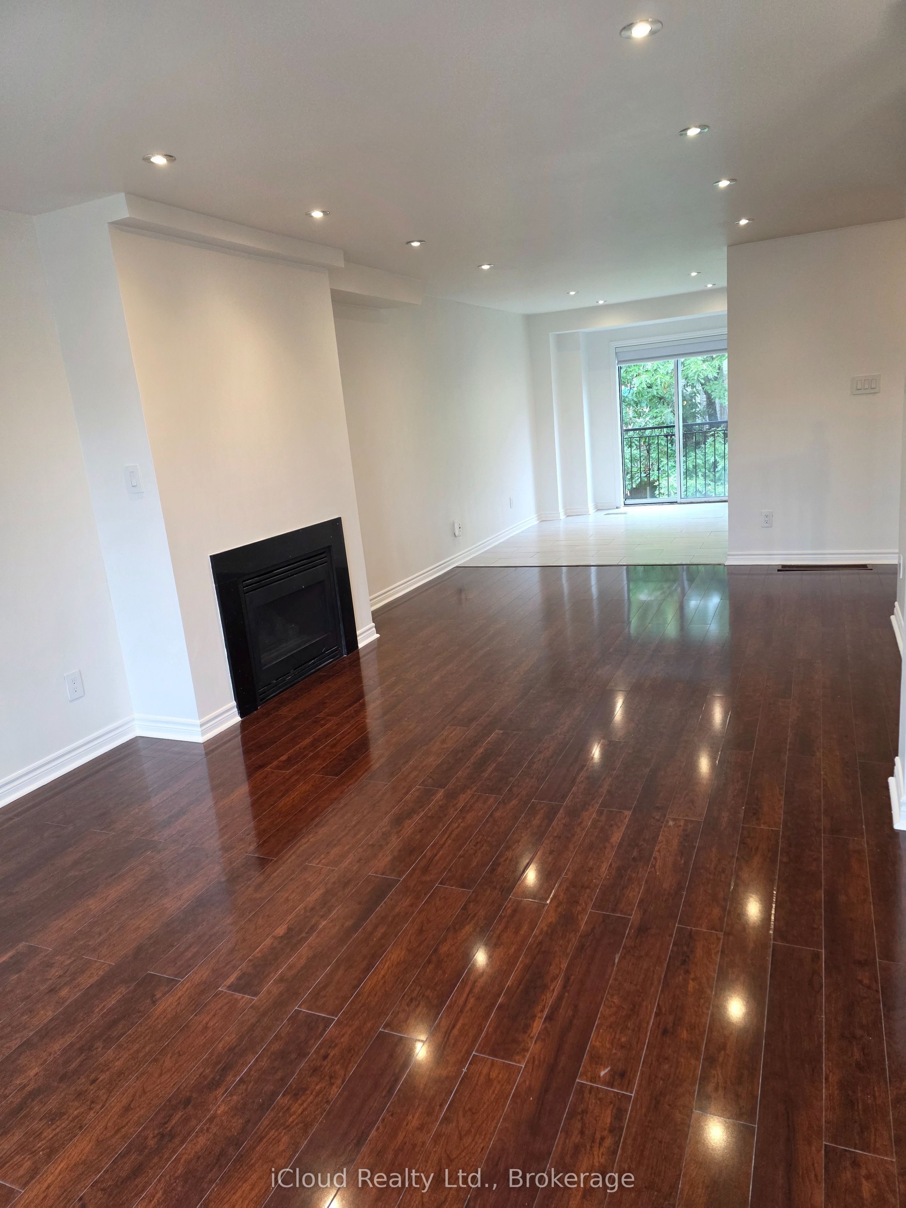 2398 Britannia Road W 68