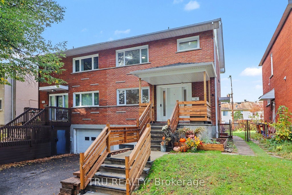Photo of 682 Morin Street, Overbrook - Castleheights and Area, ON K1K 3G9 (MLS # X14084924)