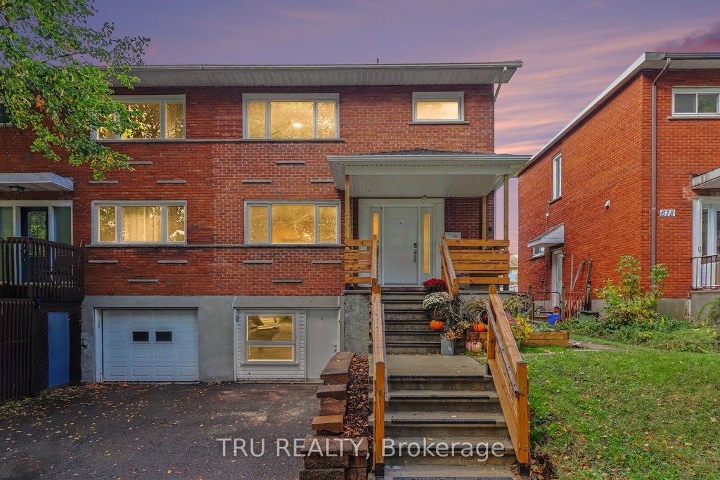 Photo of 682 Morin Street, Overbrook - Castleheights and Area, ON K1K 3G9 (MLS # X14084924)