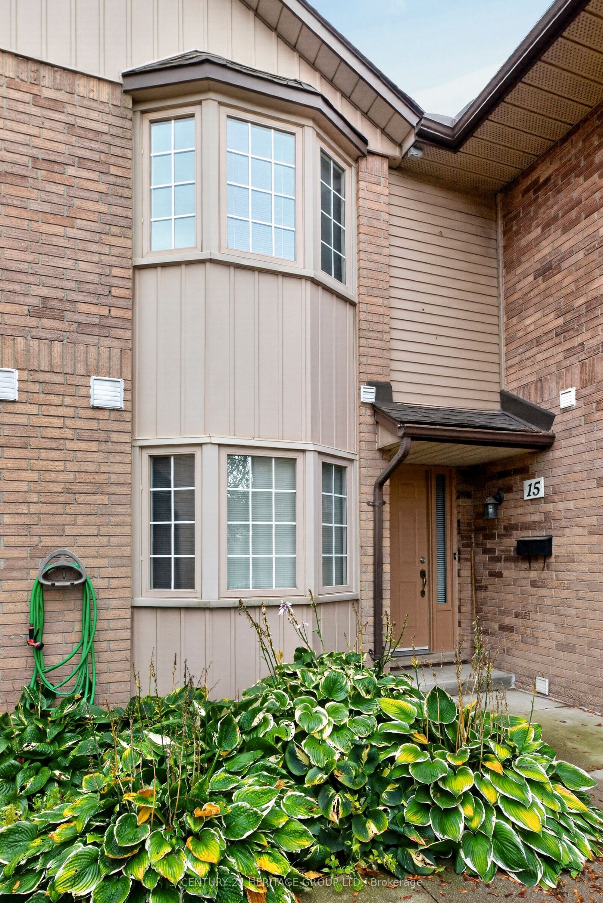 38 Elora Drive 15