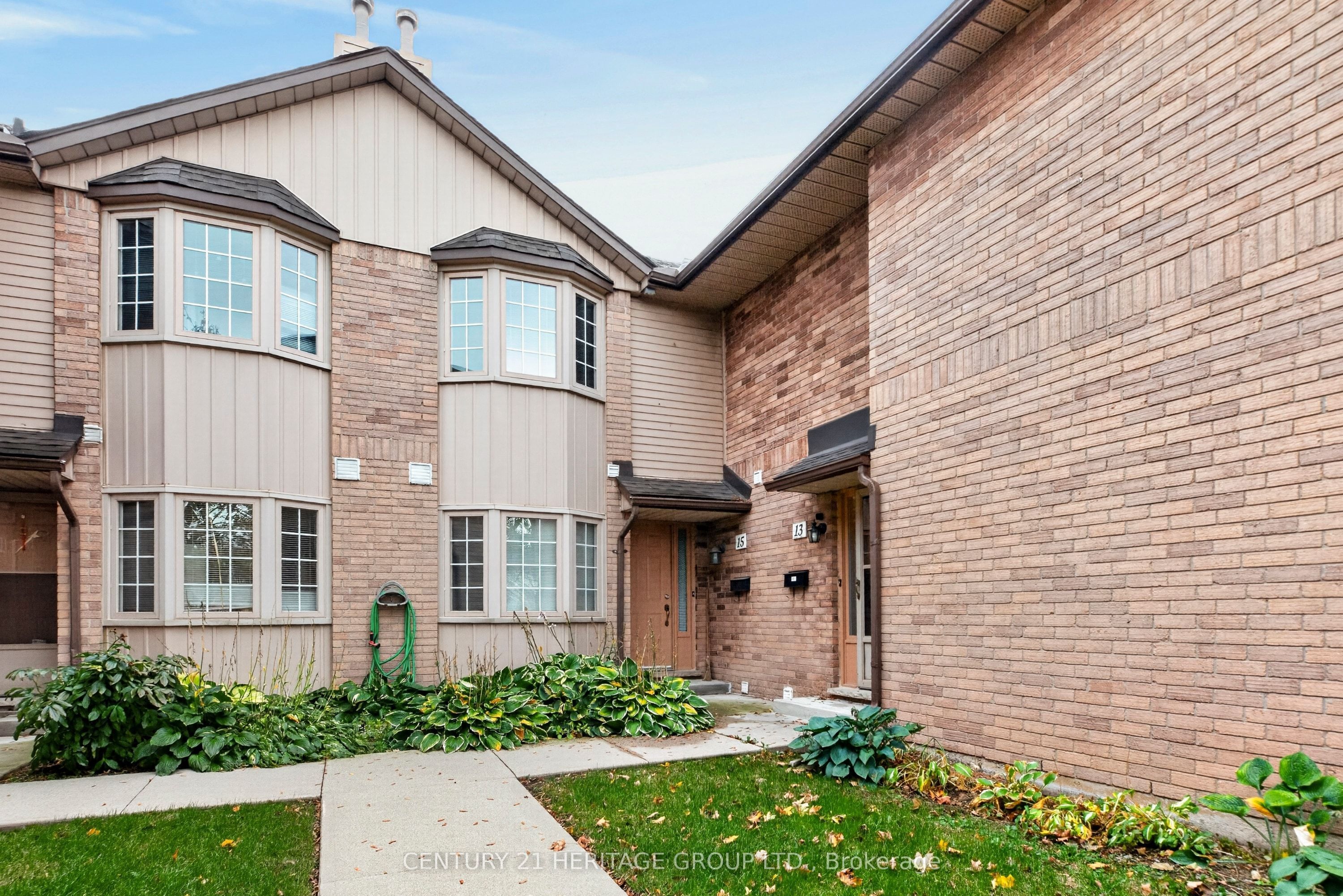 38 Elora Drive 15