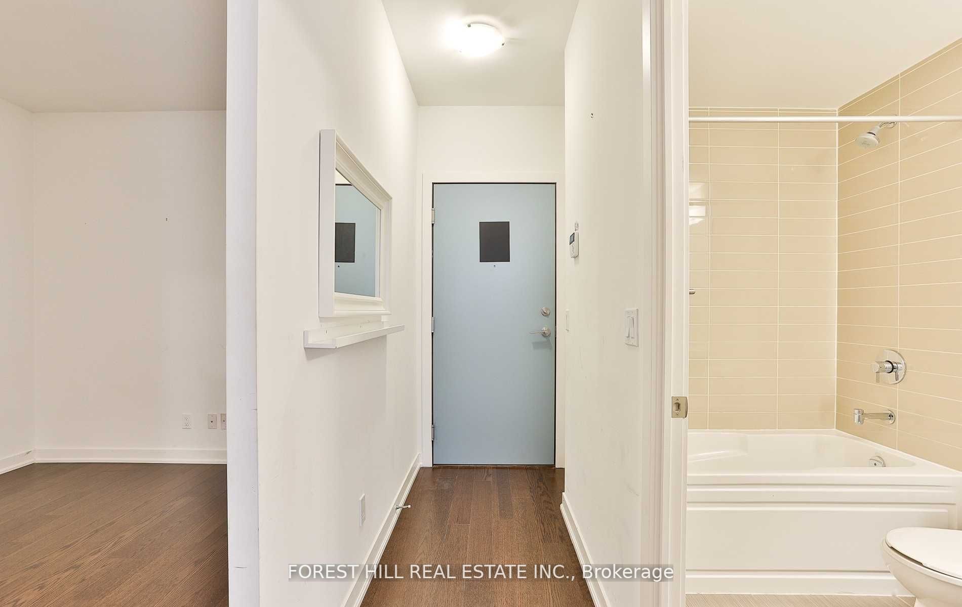 199 Richmond Street W 318