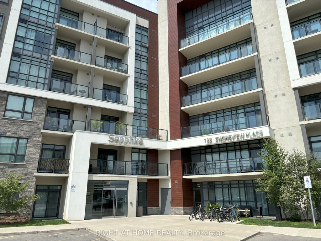Photo of 125 Shoreview Place #519, Hamilton, ON L8K 0K3 (MLS # X13452554)