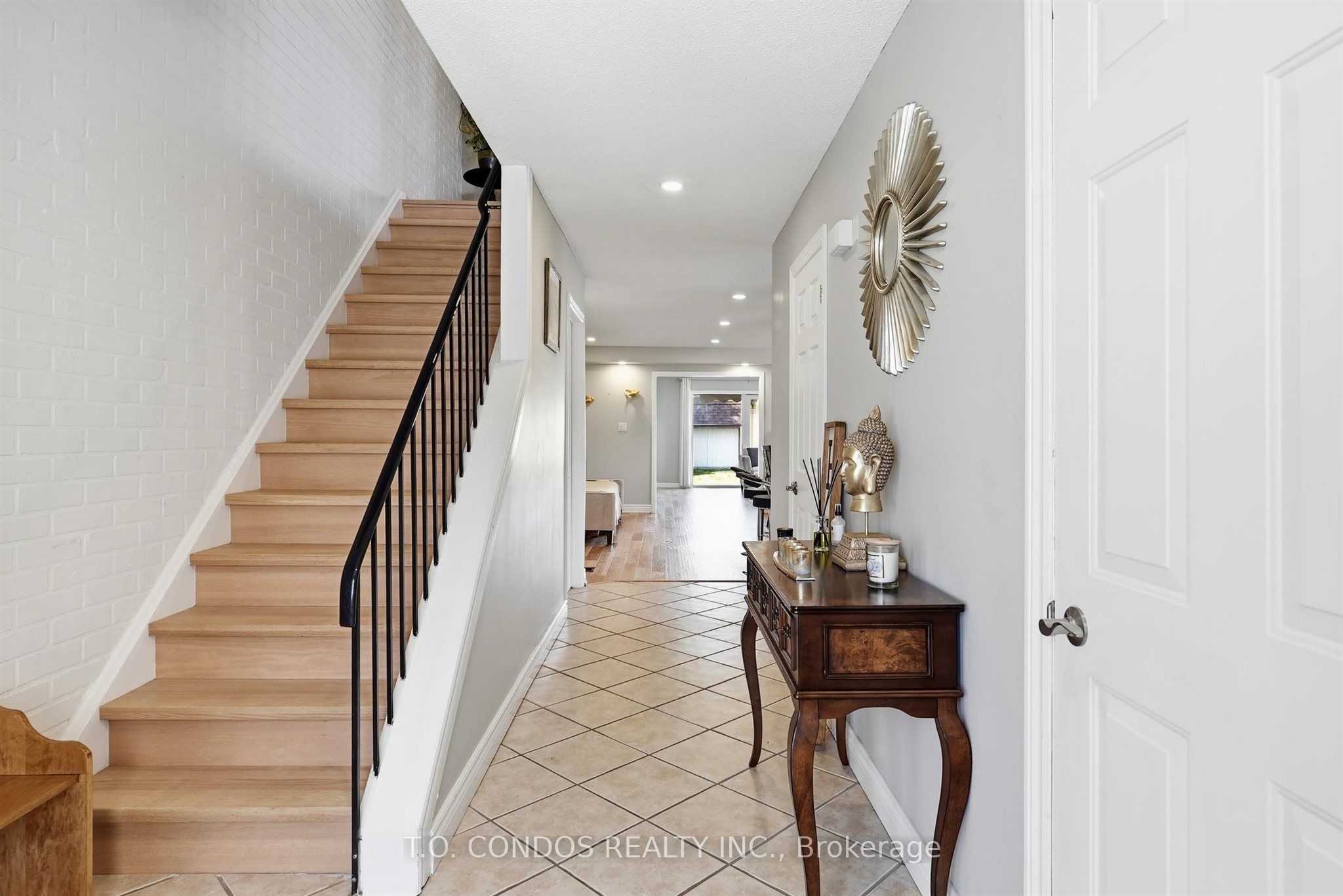 2843 Arvida Circle
