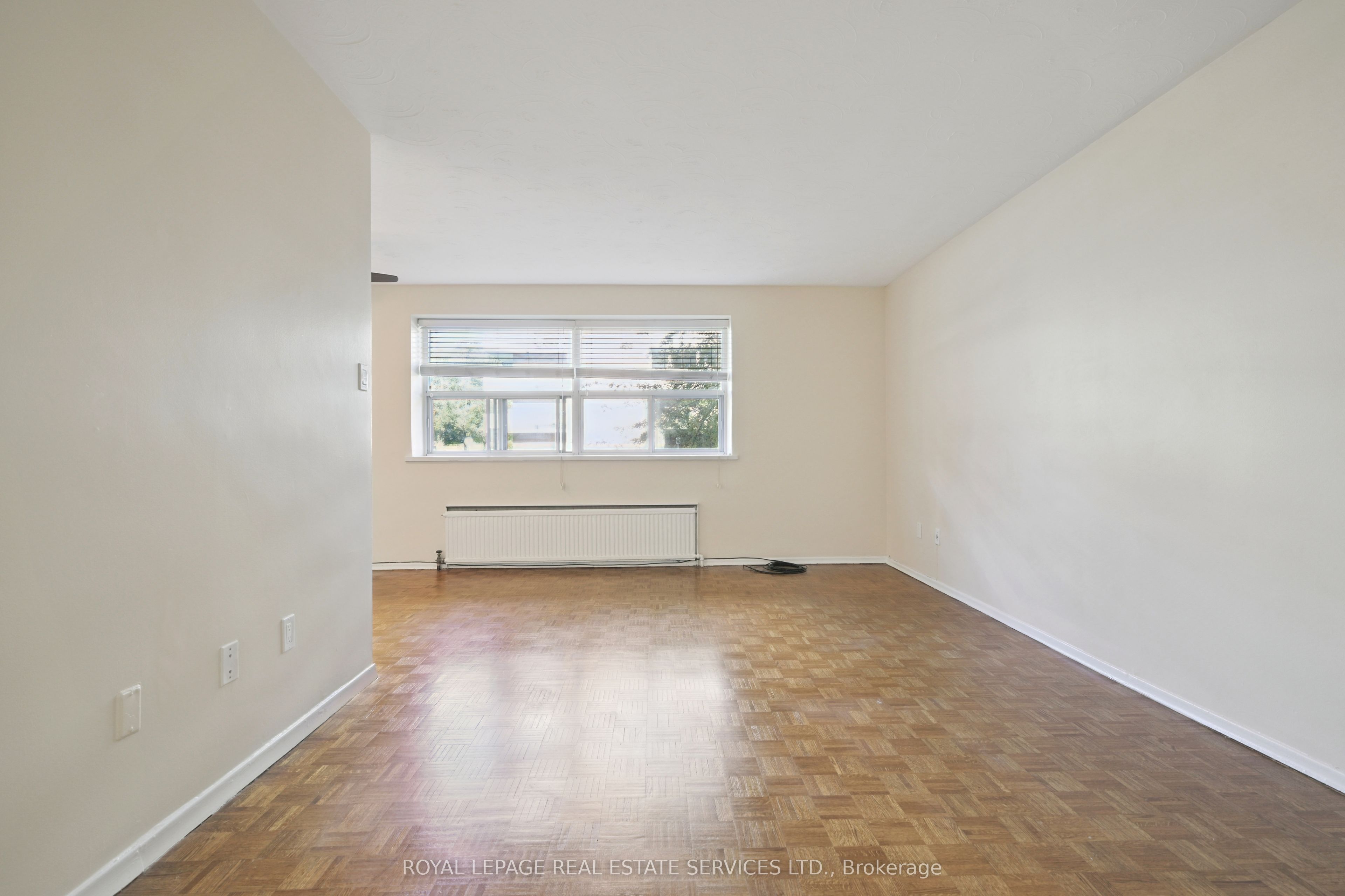 7 Helene Street N 107