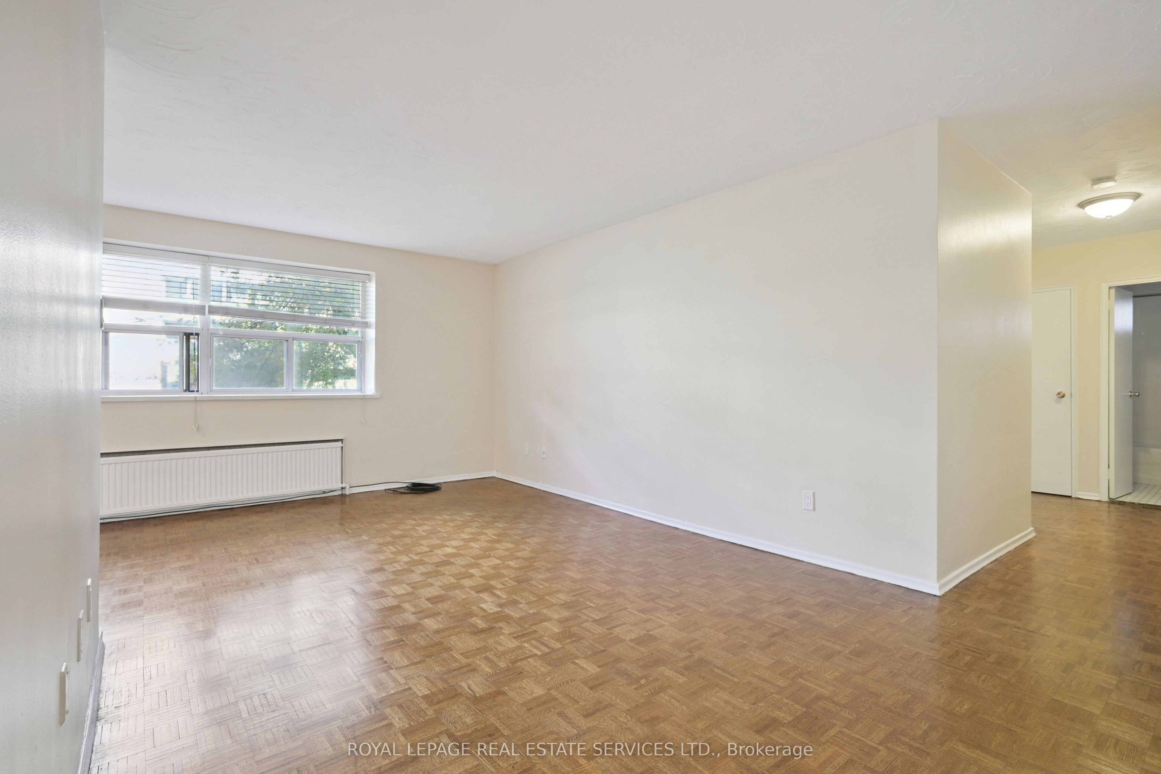 7 Helene Street N 107