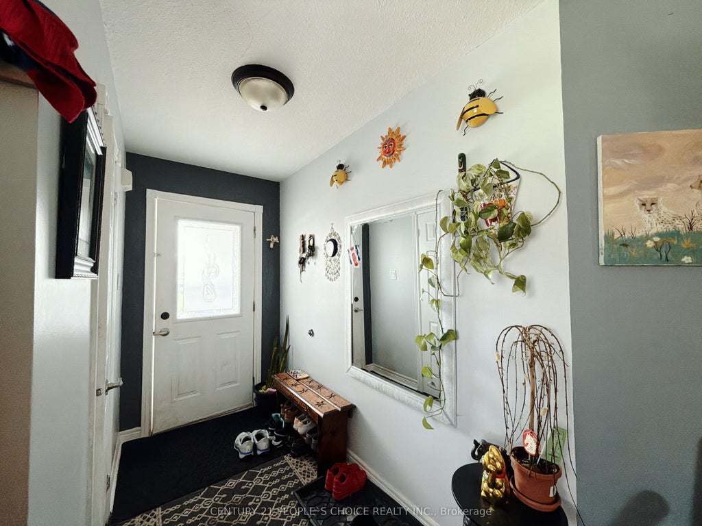 Photo of 66 Michael Crescent, Barrie, ON L4M 6Z2 (MLS # S13529454)
