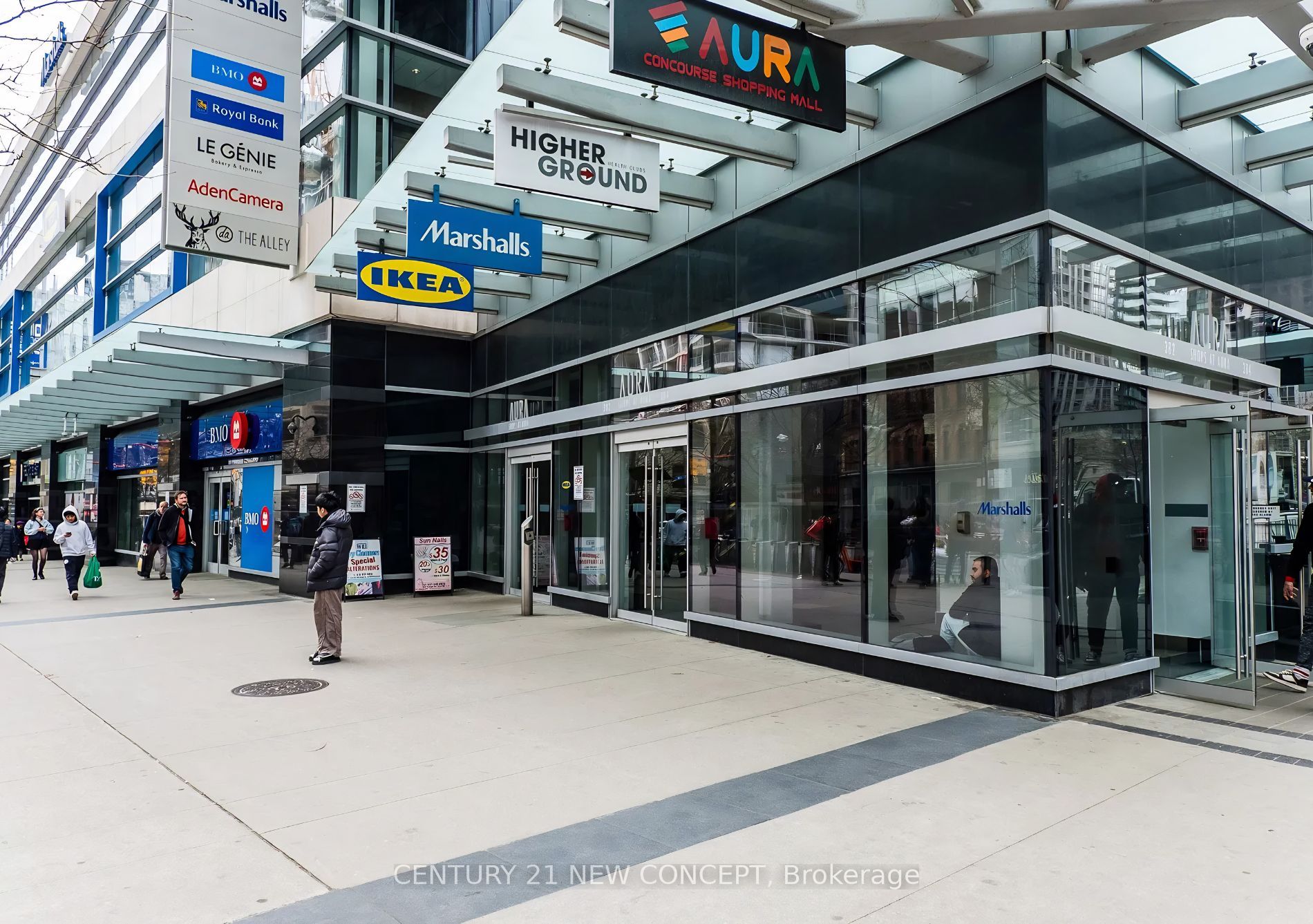 384 Yonge Street 57