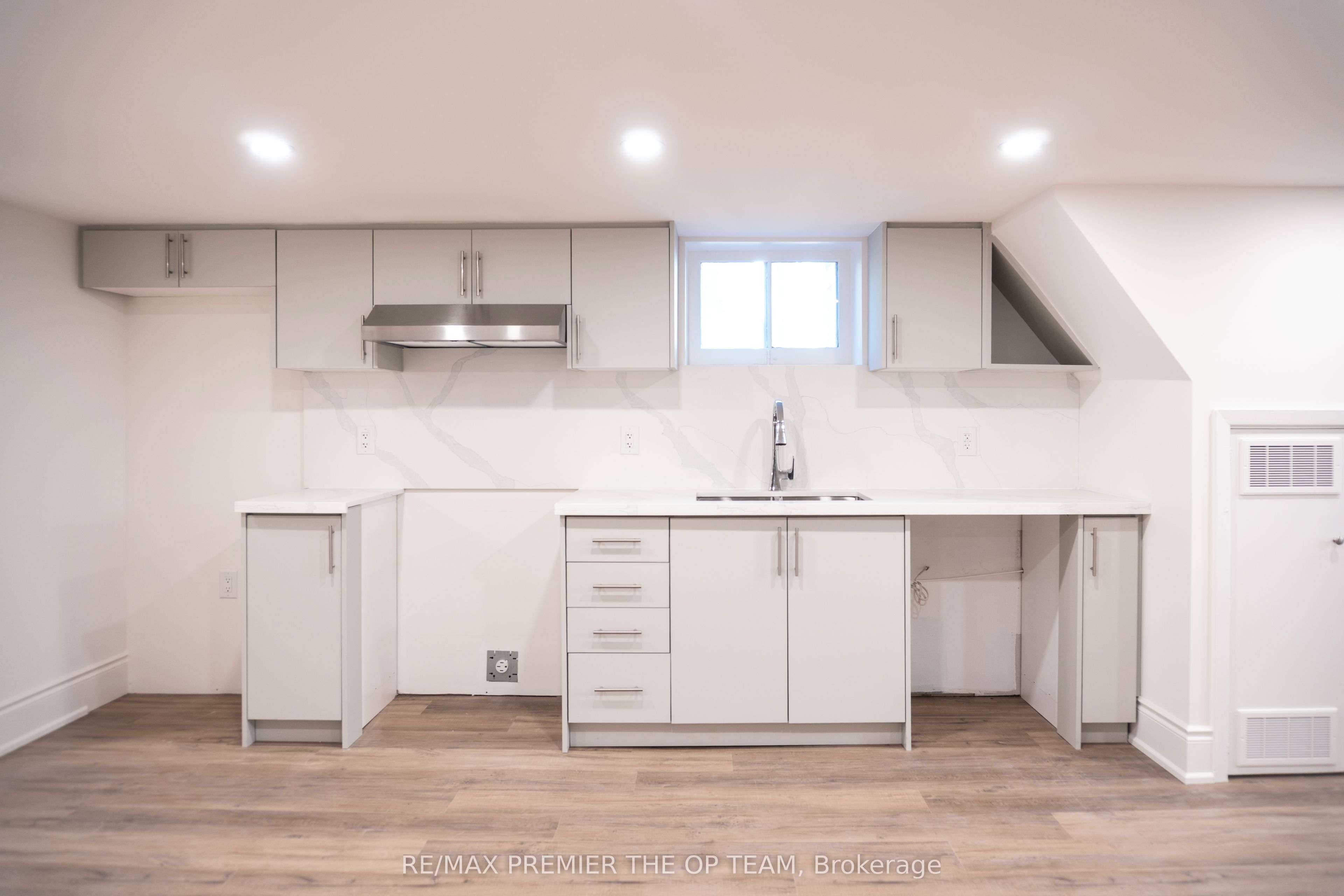 148 Martin Grove Road Lower