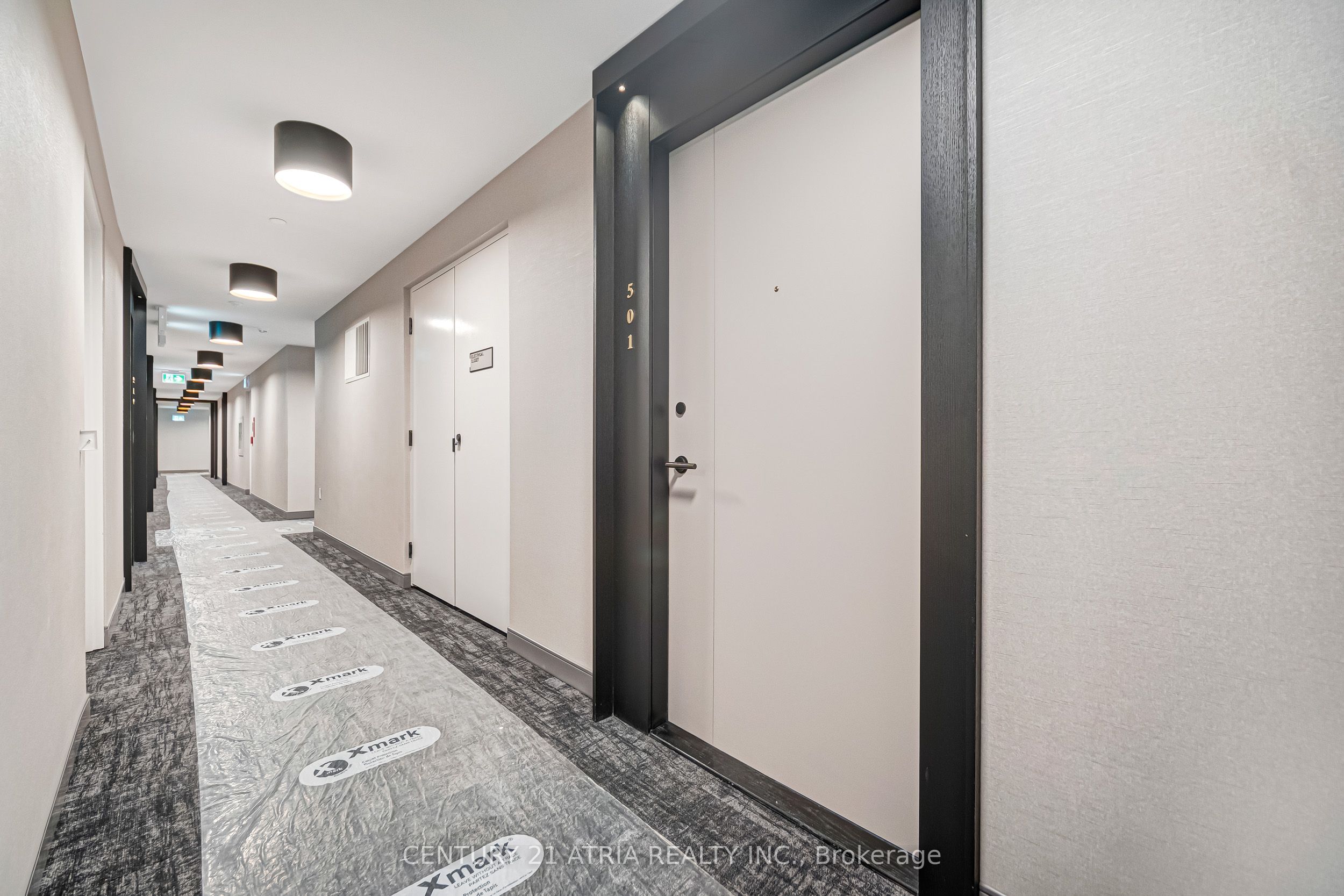 858 Dupont Street 501