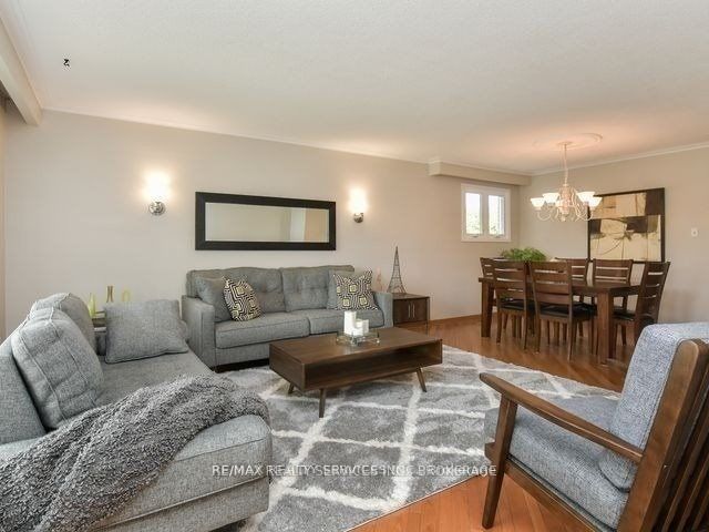 14 Terra Cotta Crescent