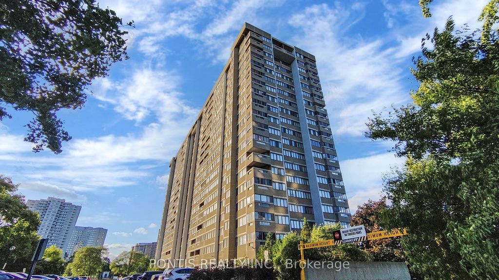 Photo of 1580 Mississauga Valley Boulevard E #1904, Mississauga, ON L5A 3T8 (MLS # W13015478)