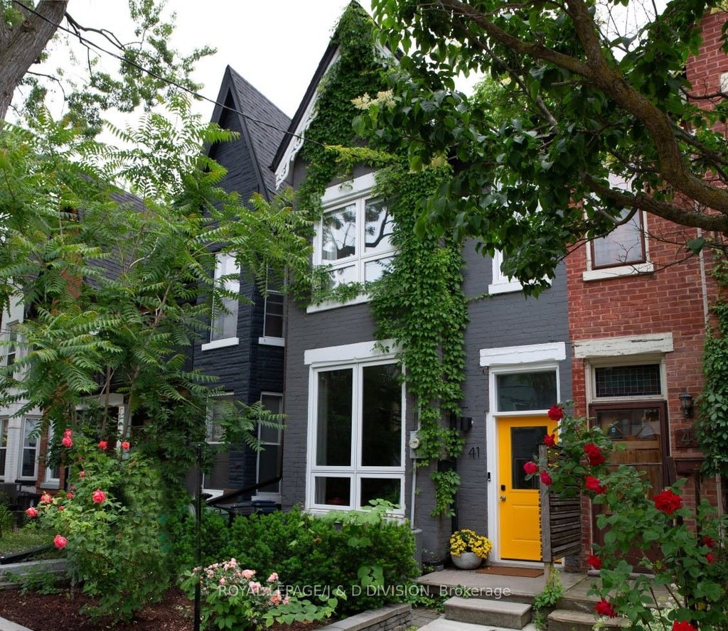 Photo of 41 Noble Street, Toronto, ON M6K 2C7 (MLS # W13205842)
