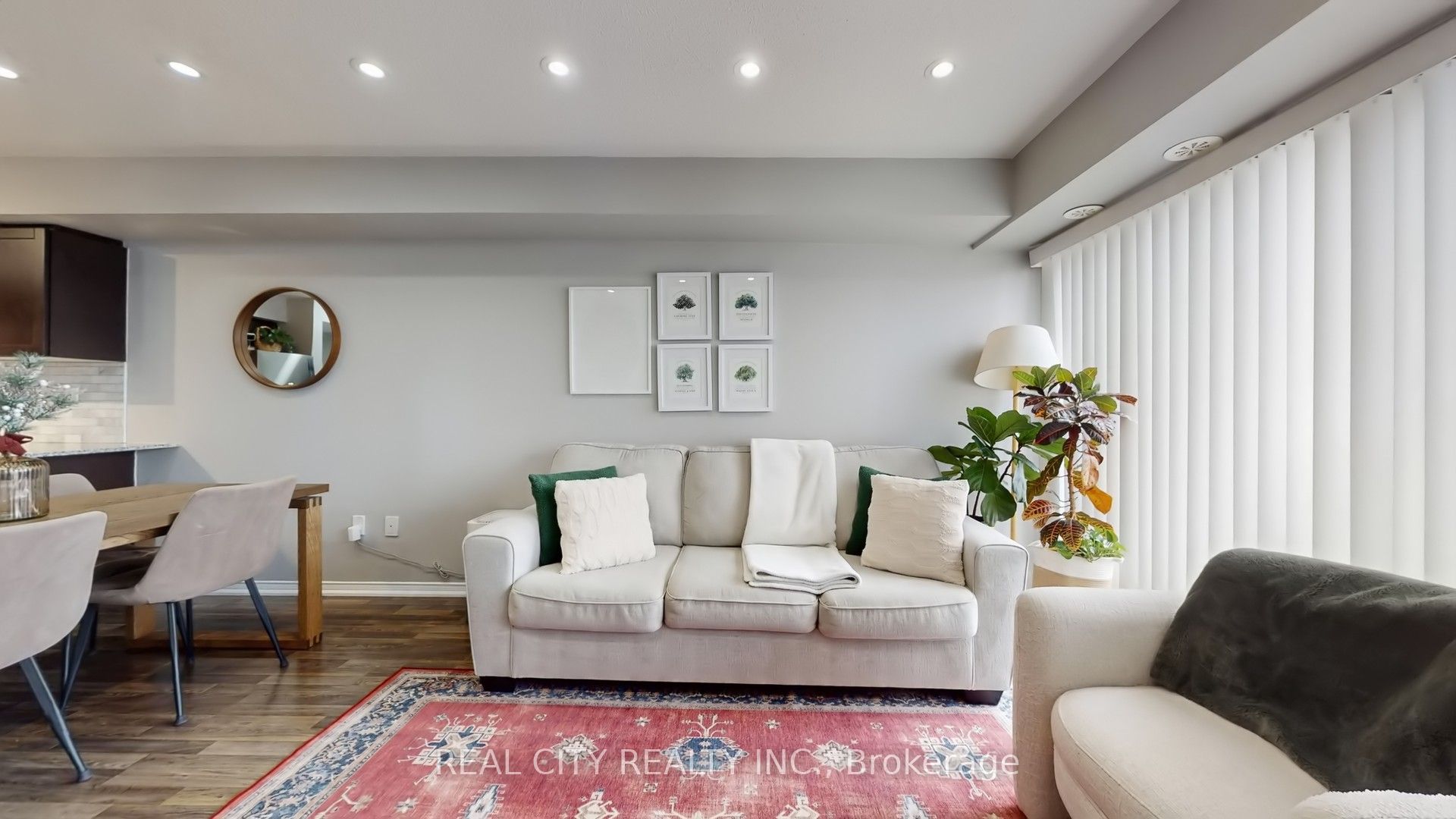 142 Widdicombe Hill Boulevard 511