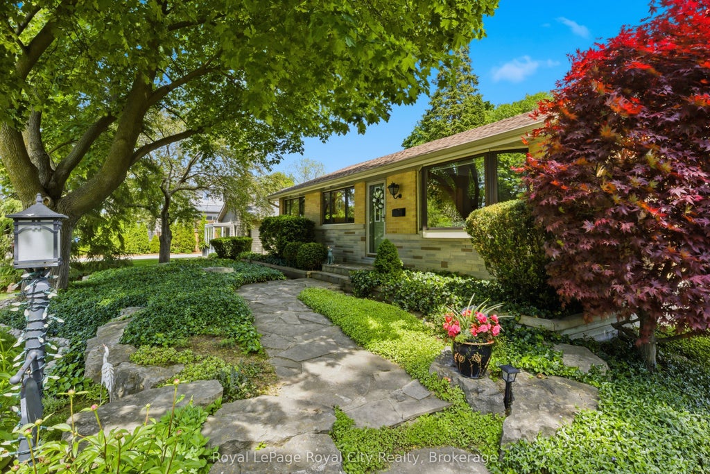 Photo of 92 Dean Avenue, Guelph, ON N1G 1L6 (MLS # X13237892)