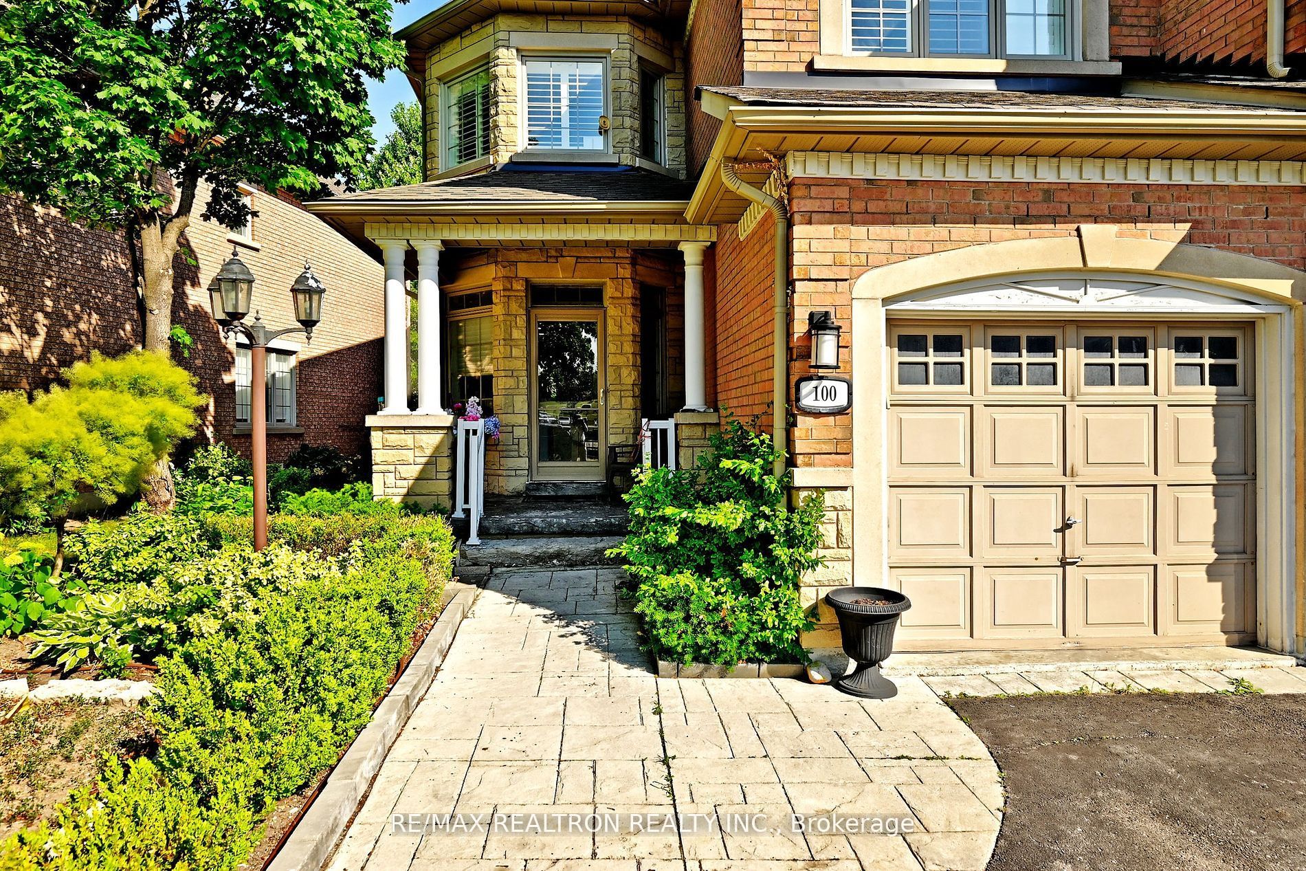 100 Kingsbridge Circle