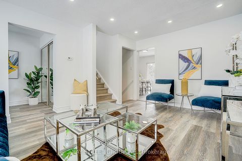 Photo of 224 Hollyberry Trail, Toronto, ON M2H 2P4 (MLS # C12676390)