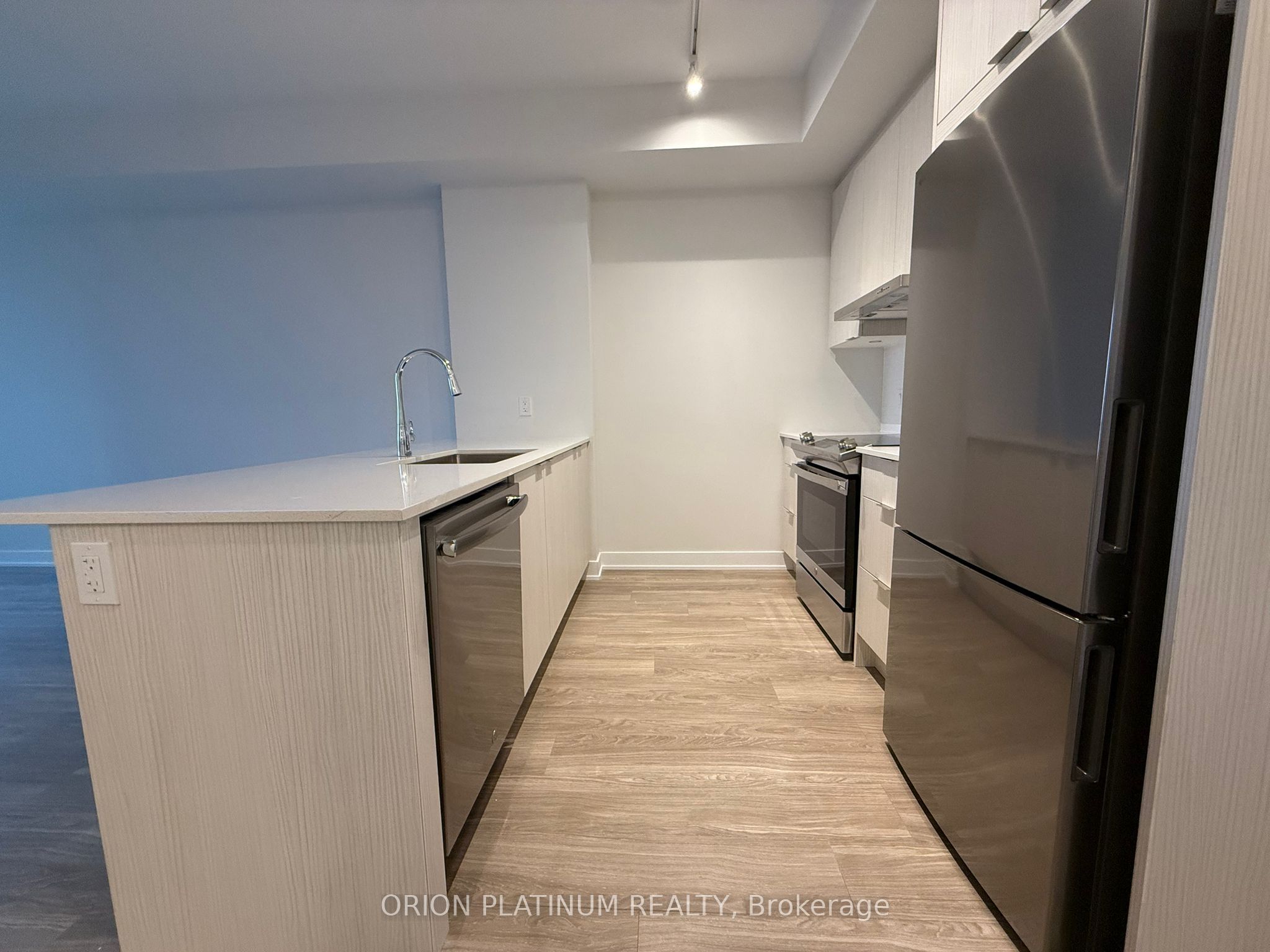 430 Square One Drive 904
