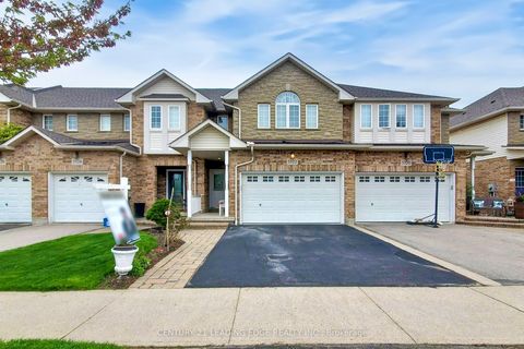 5322 Dryden Avenue Burlington ON L7L 6Z9