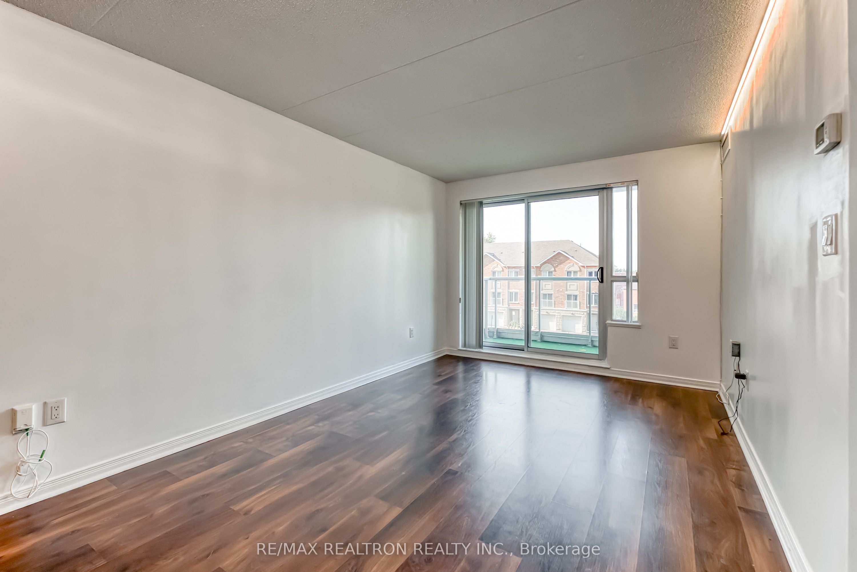 4600 Steeles Avenue E 310