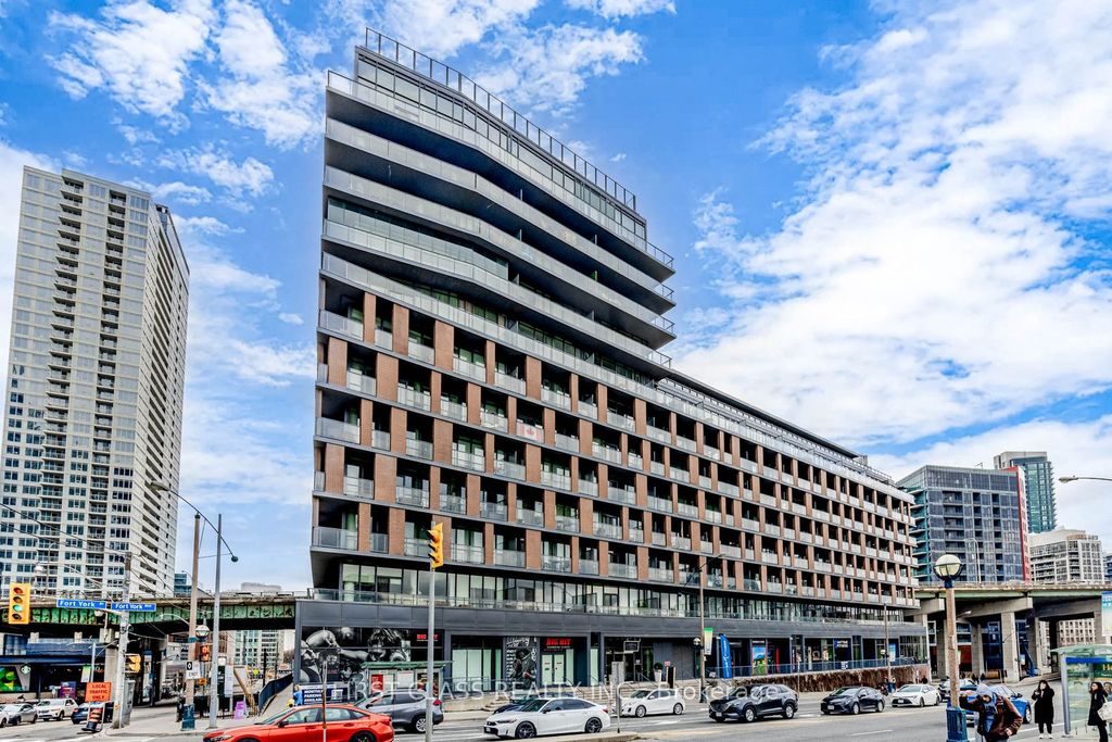 Photo of 169 Fort York Boulevard #216, Toronto, ON M5V 0C8 (MLS # C12898070)