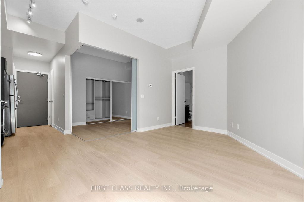 Photo of 169 Fort York Boulevard #216, Toronto, ON M5V 0C8 (MLS # C12898070)