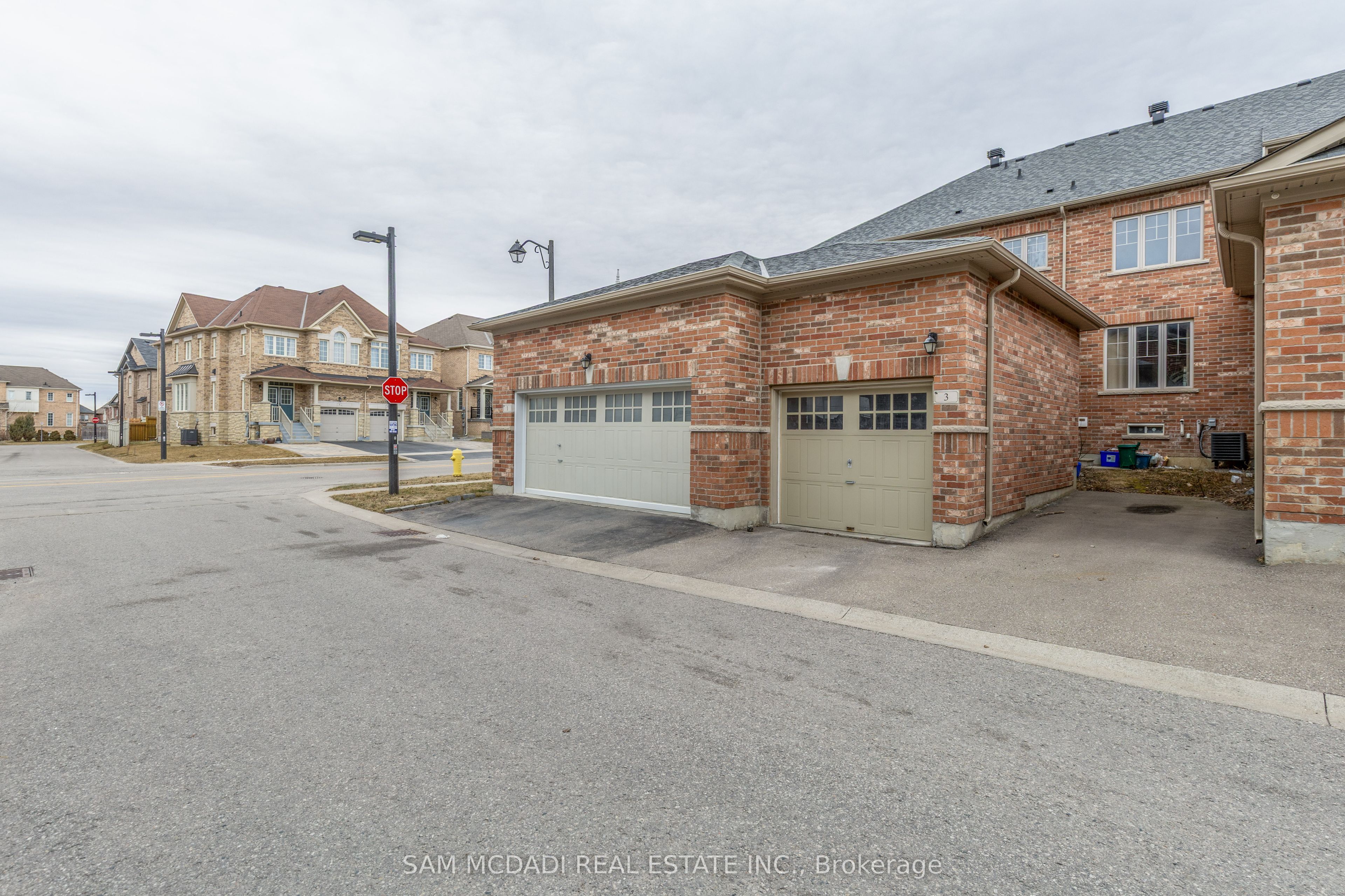 3 Henry Bauer Avenue