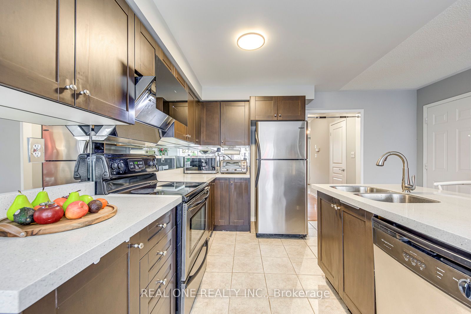 2297 Saddlecreek Crescent