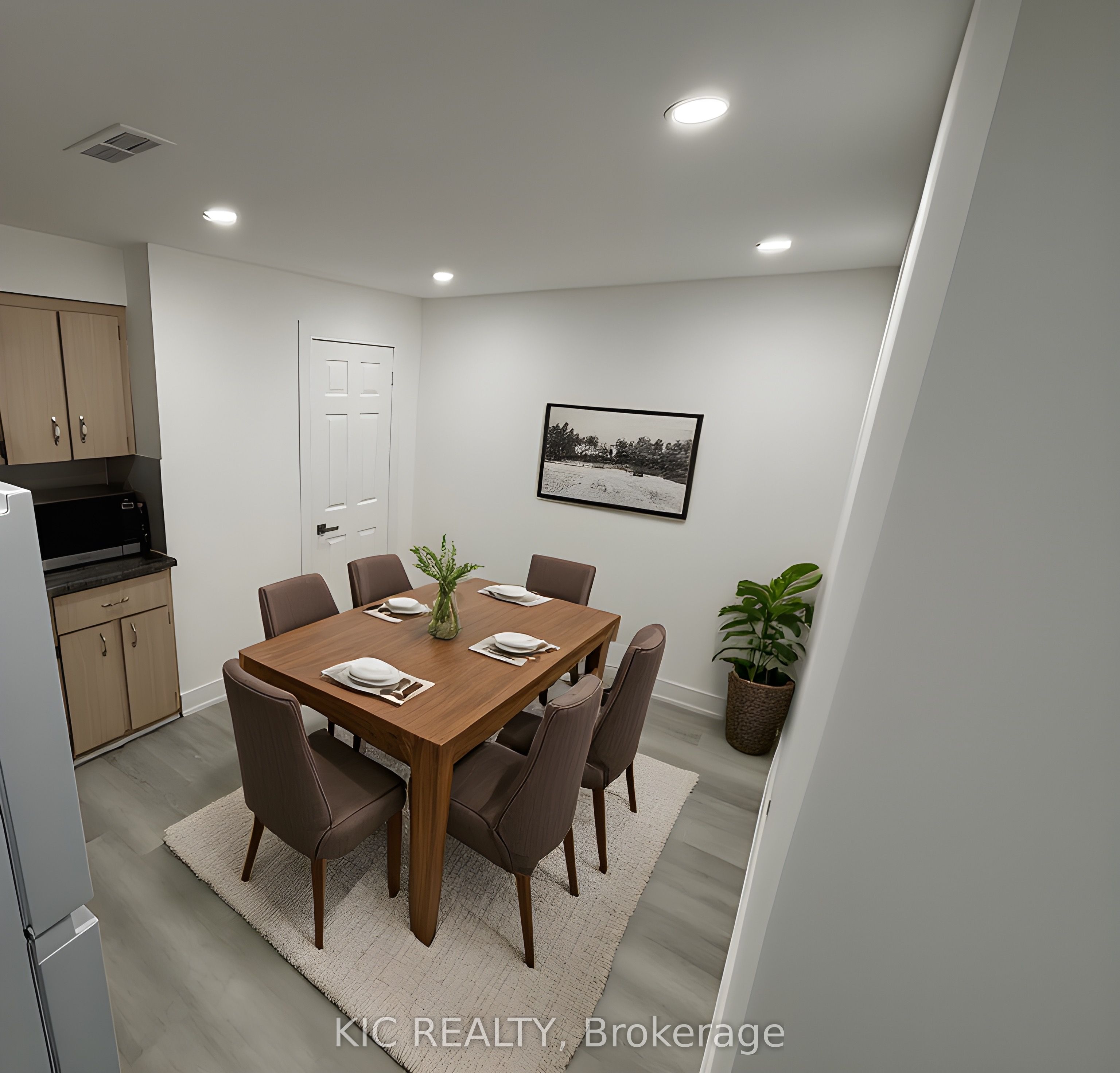 213 Equator Crescent Lower Level