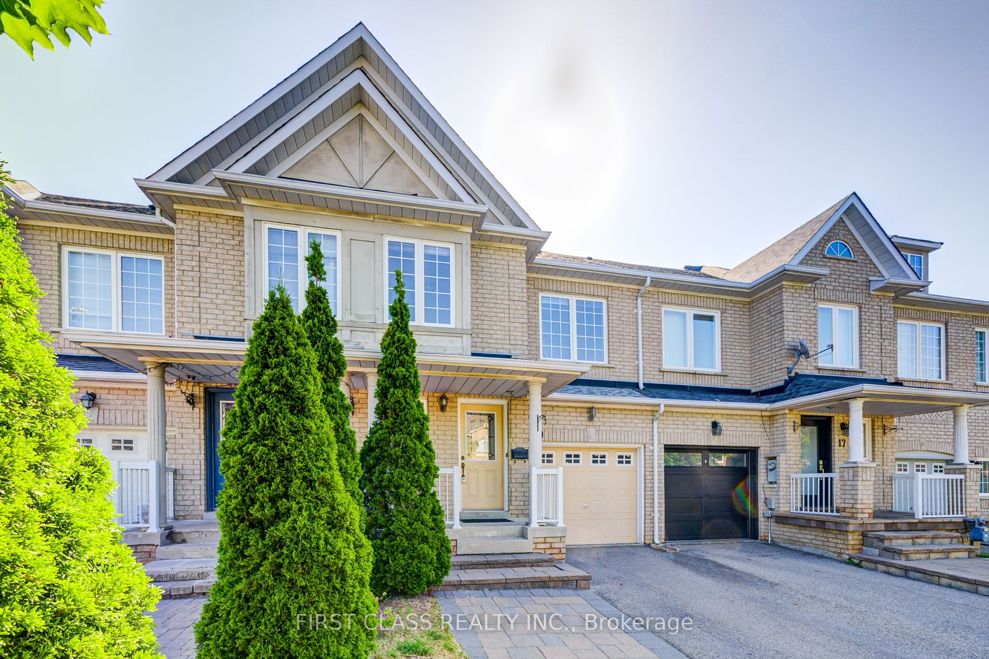 19 Benjamin Hood Crescent