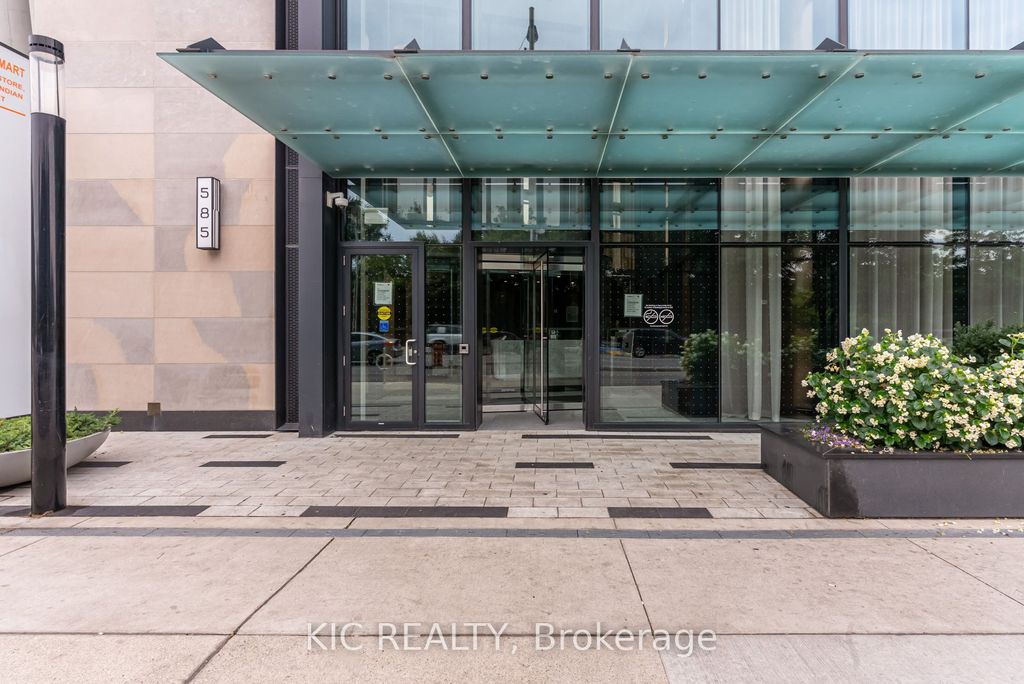Photo of 585 Bloor Street E #3923, Toronto, ON M4W 0B3 (MLS # C12418101)