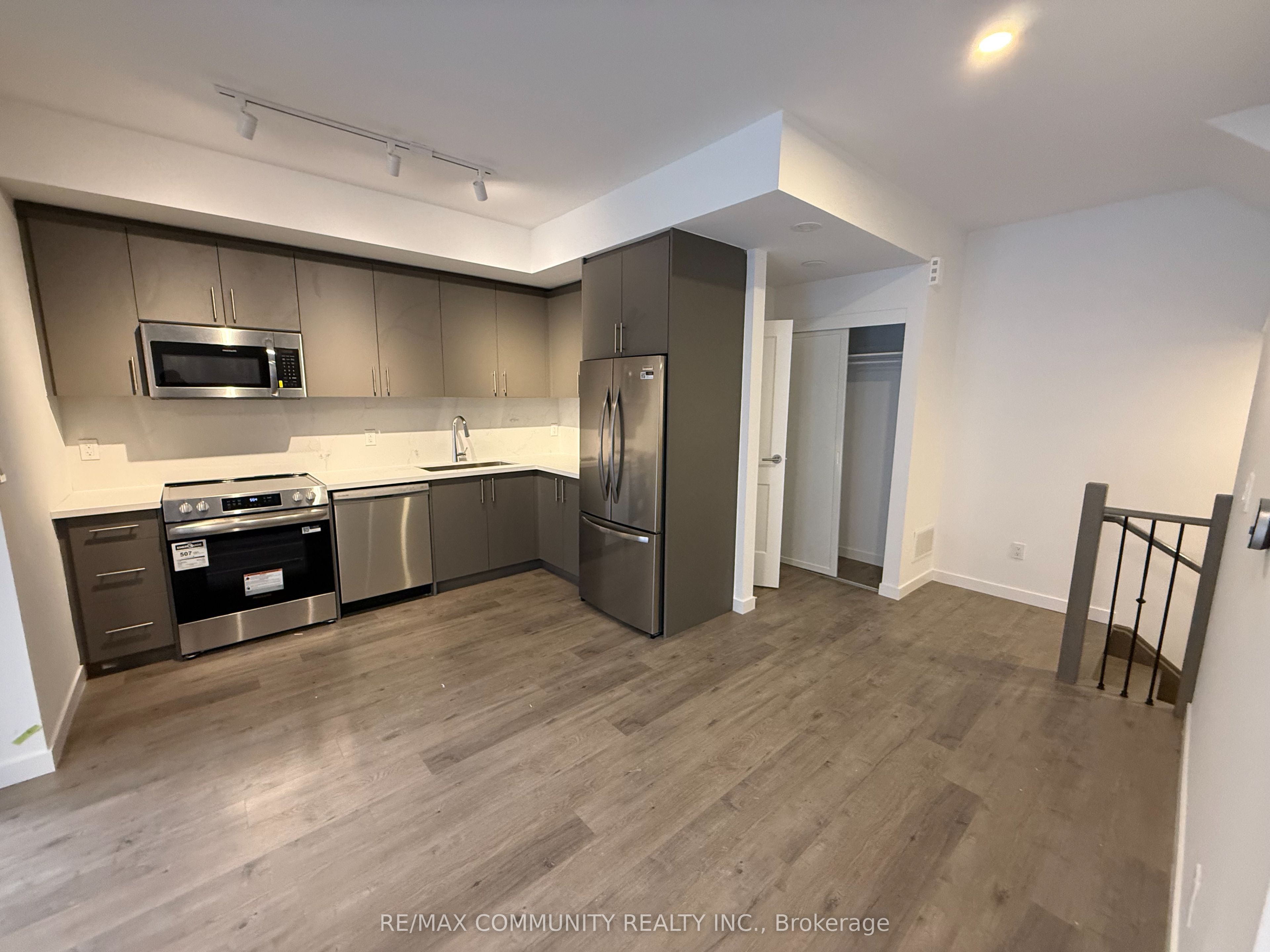 117 Marydale Avenue 7