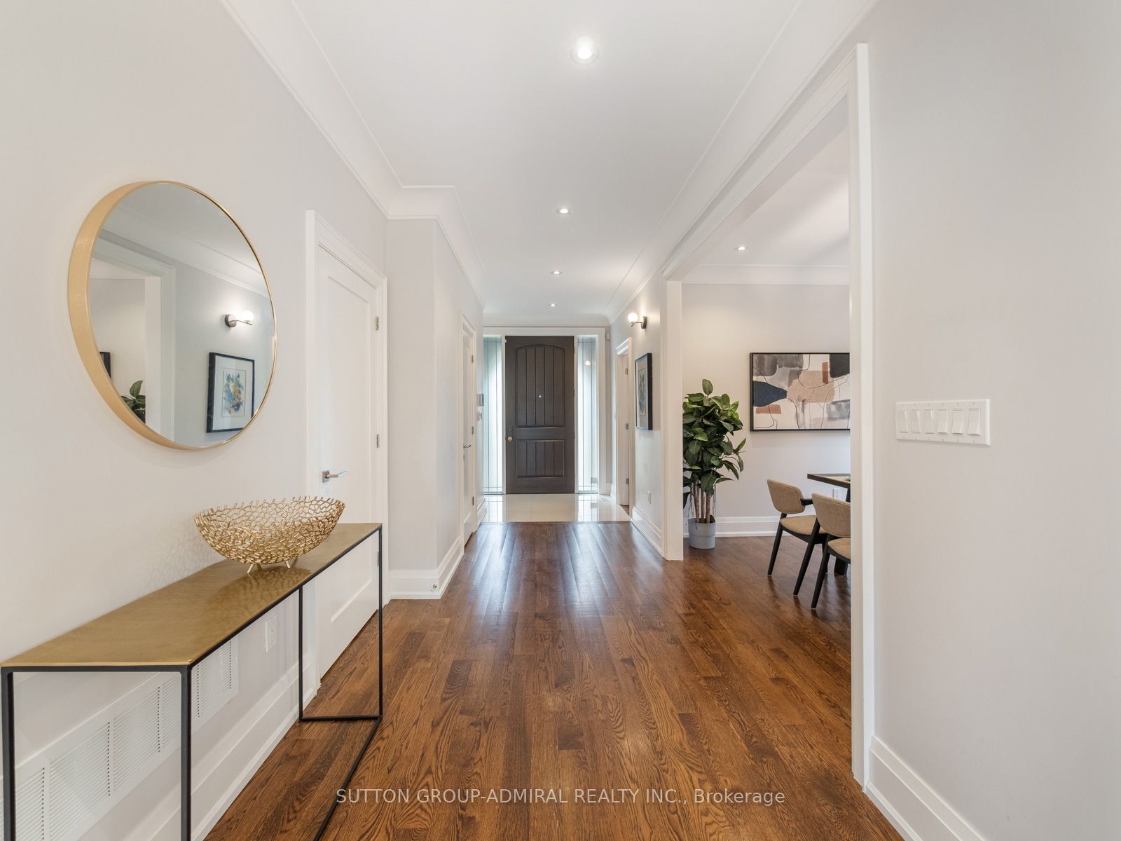 1 Dustan Crescent
