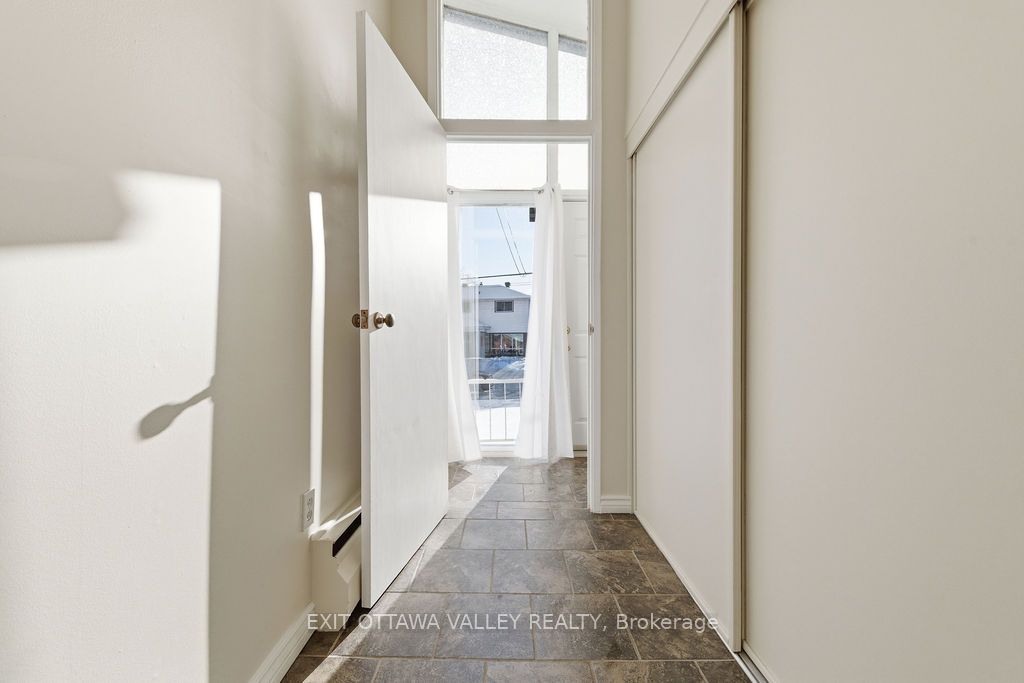 3 Newton Crescent - Photo 4