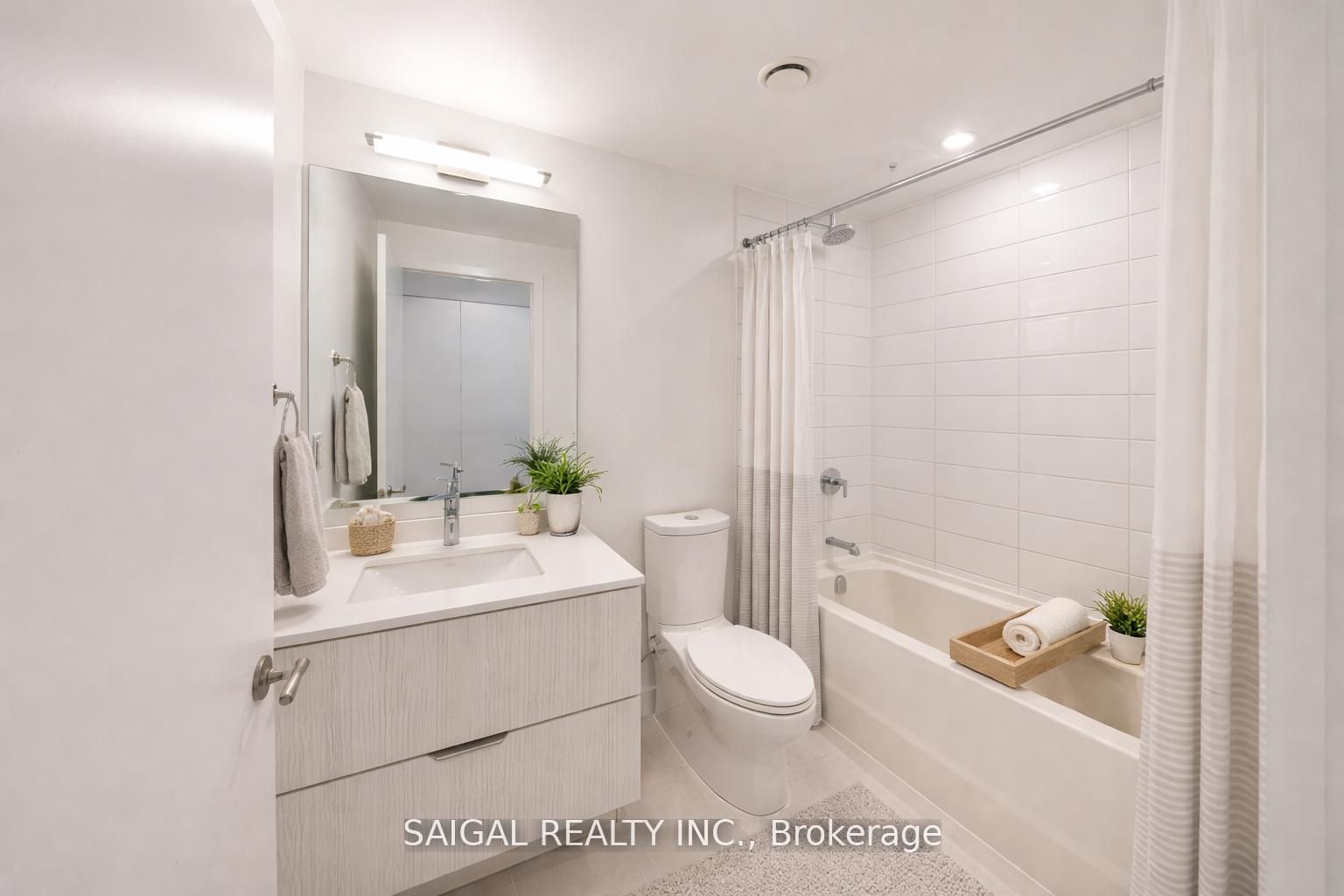 5249 Dundas Street W 2305