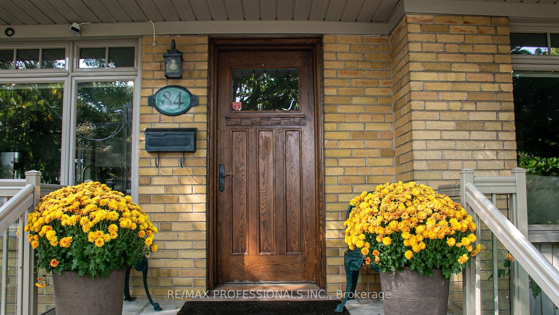 84 North Heights Road